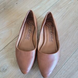 Zodiac Women's Brown Leather Flats